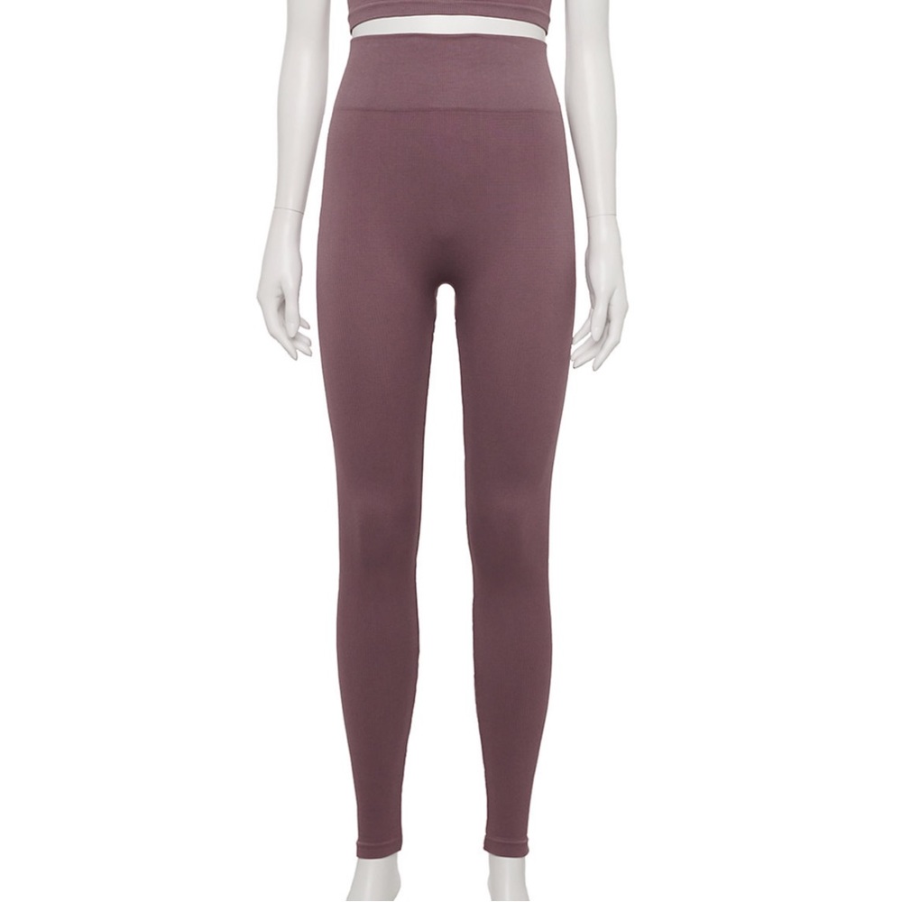 NWT Pink Rose Seamless Leggings Purple Juniors Size M